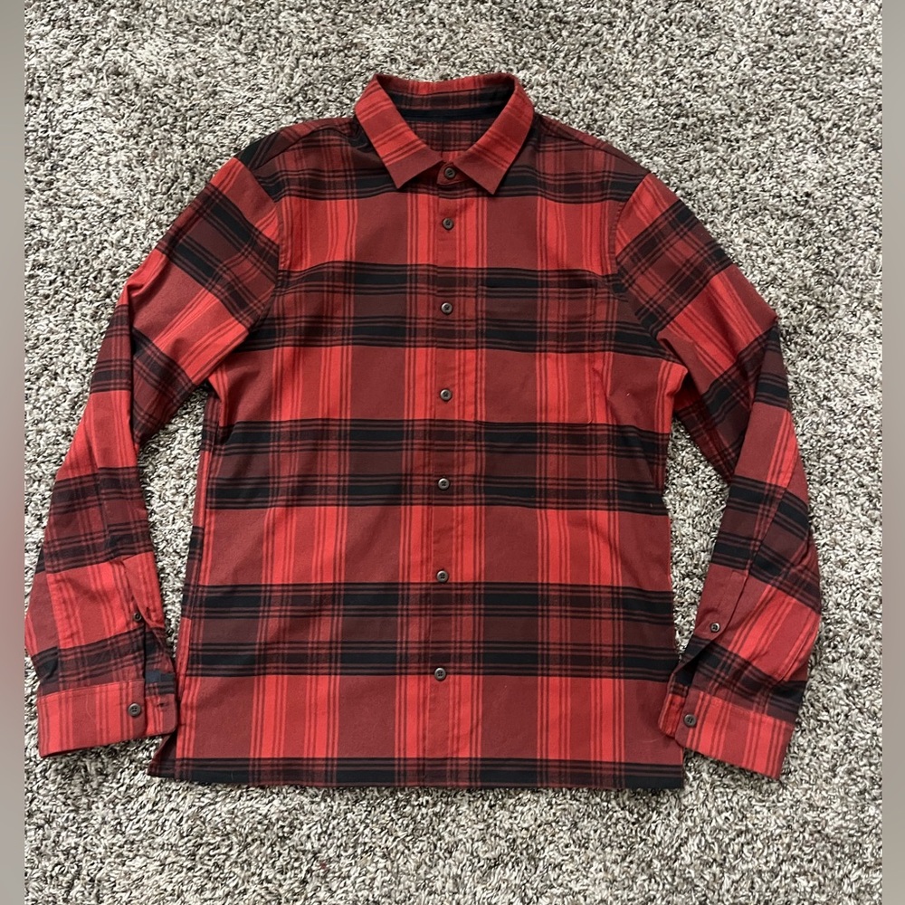 lululemon athletica masons peak Red and Black Plaid Casual Button Down Shirt